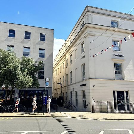 Stunning 2-Bed Town Centre Apartment - Hosted By Hutch Lifestyle Leamington Spa Exterior photo